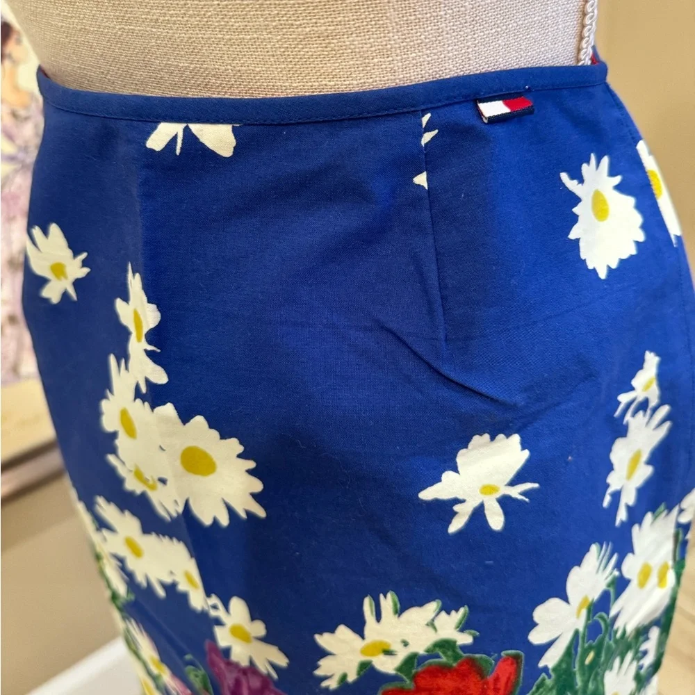 5 for $30 NWOT! TOMMY HILFIGER Floral Pencil Skirt - Picture 4 of 7